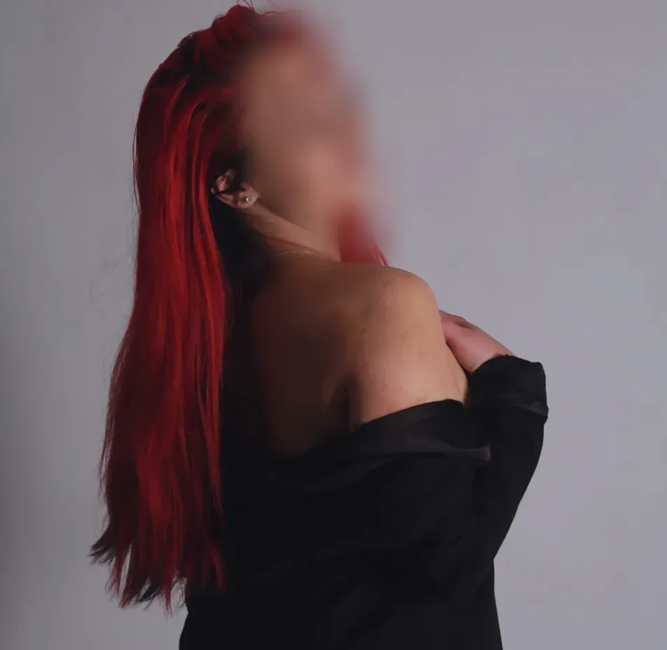 Lola, 25 años